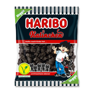 Sachet haribo noir, avec des détails rouge, qui mettent en avant la réglisse.