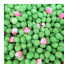 vrac de petits pois au lard de couleurs verte et rose pour les lard