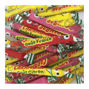 vrac de carambar aux fruits de couleur rouge, rose et jaune et au goût de fruits