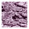 Vrac de bonbon à la violette qui sont des bonbons en sucre cuit violet à la forme et au goût de violette