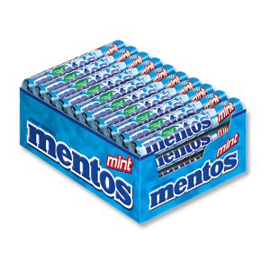 Carton gros conditionnement de mentos mint qui sont des dragués à maché à la mente