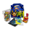 Box anniversaire thème aliens avec des confiseries et bonbons devants